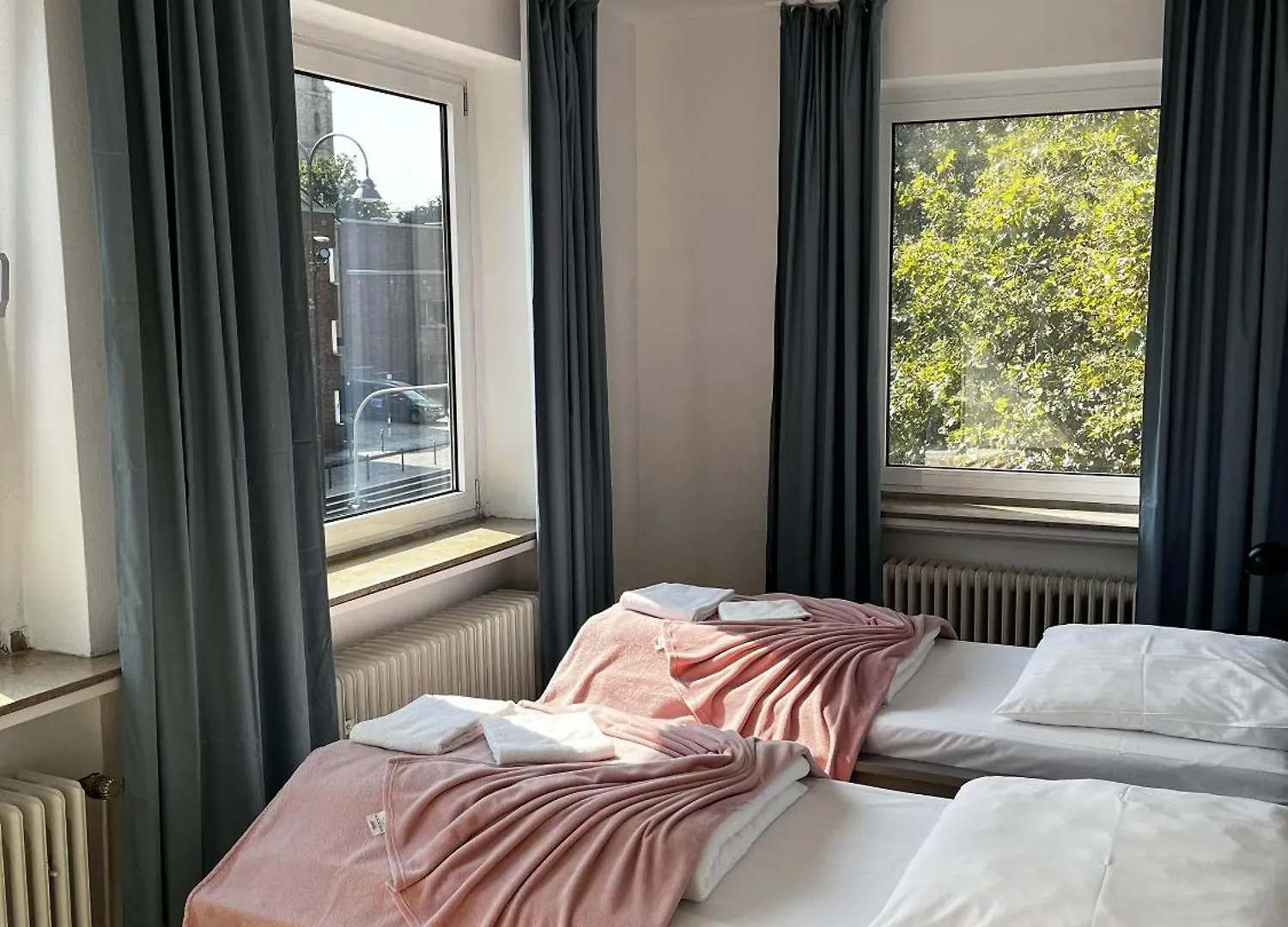 Spacious Apartments In Central Cologne, Near The Cathedral  كولونيا