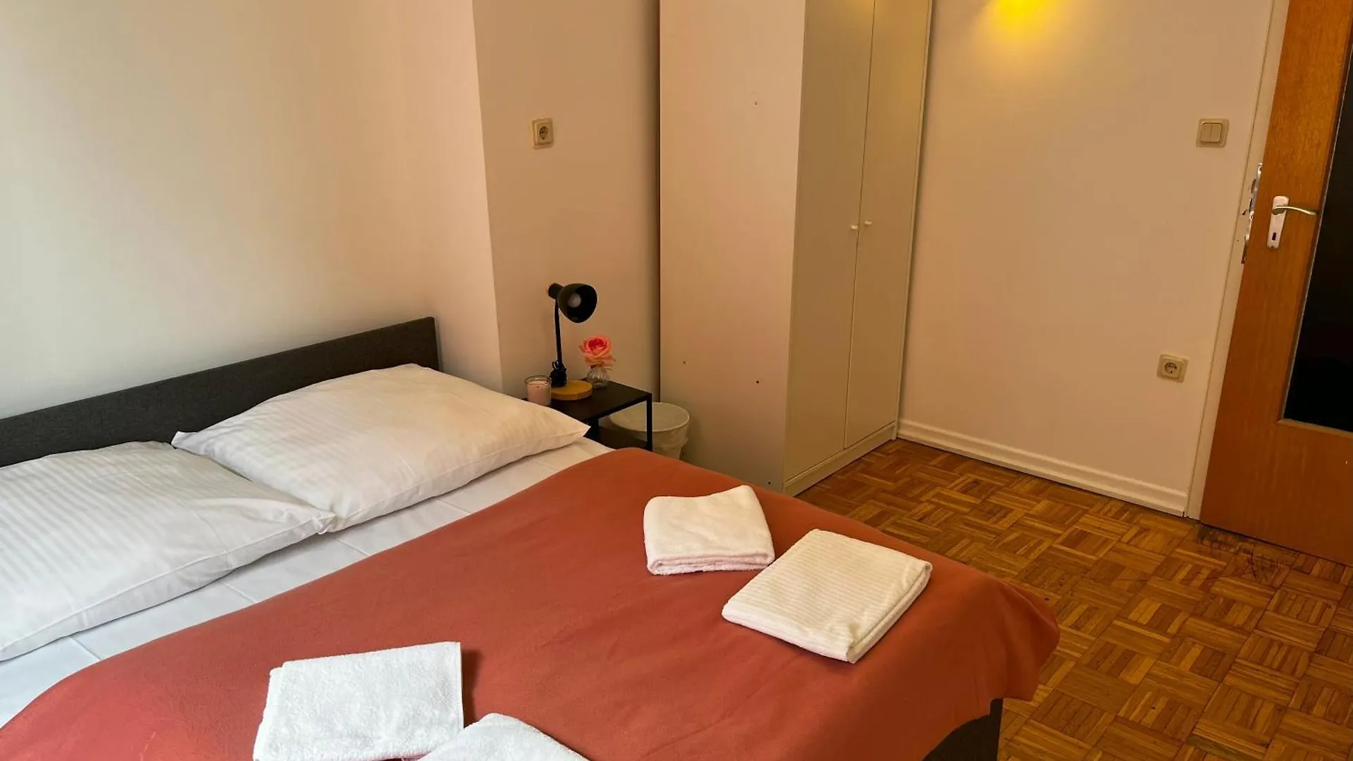Spacious Apartments In Central Cologne, Near The Cathedral