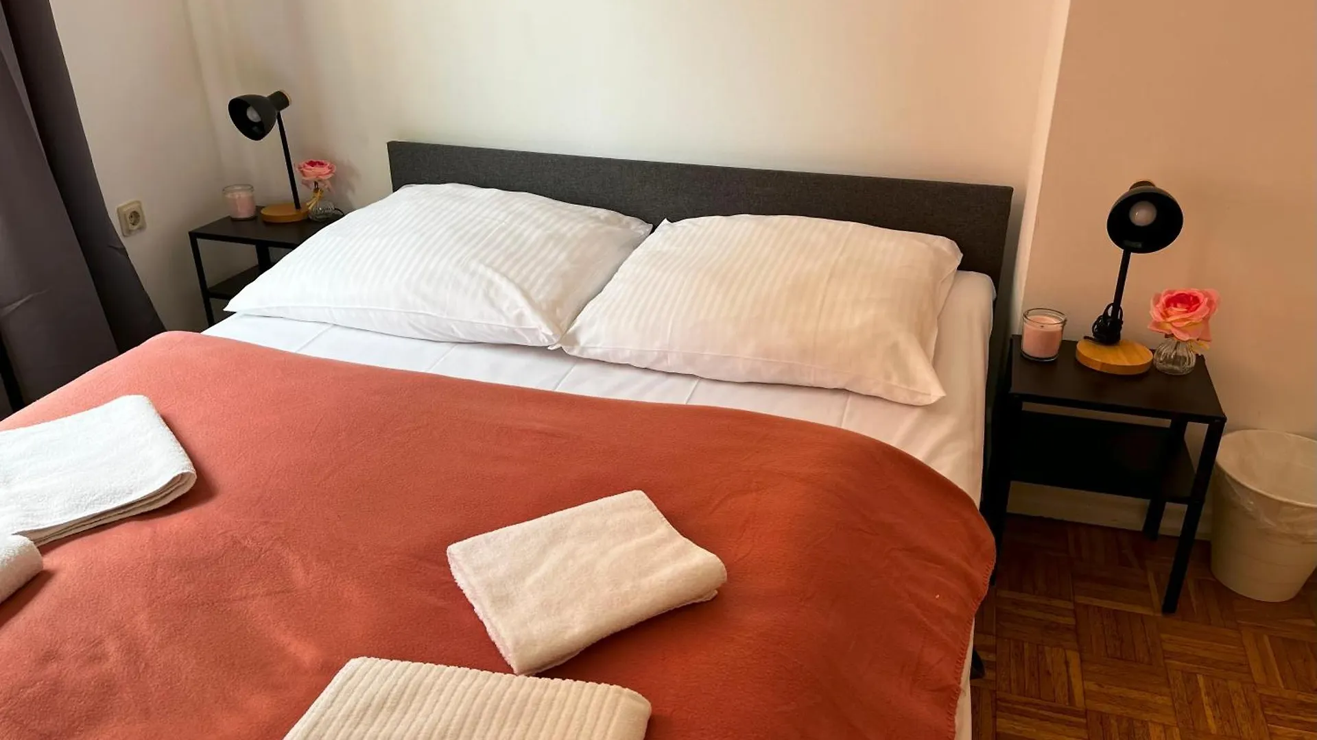 Spacious Apartments In Central Cologne, Near The Cathedral