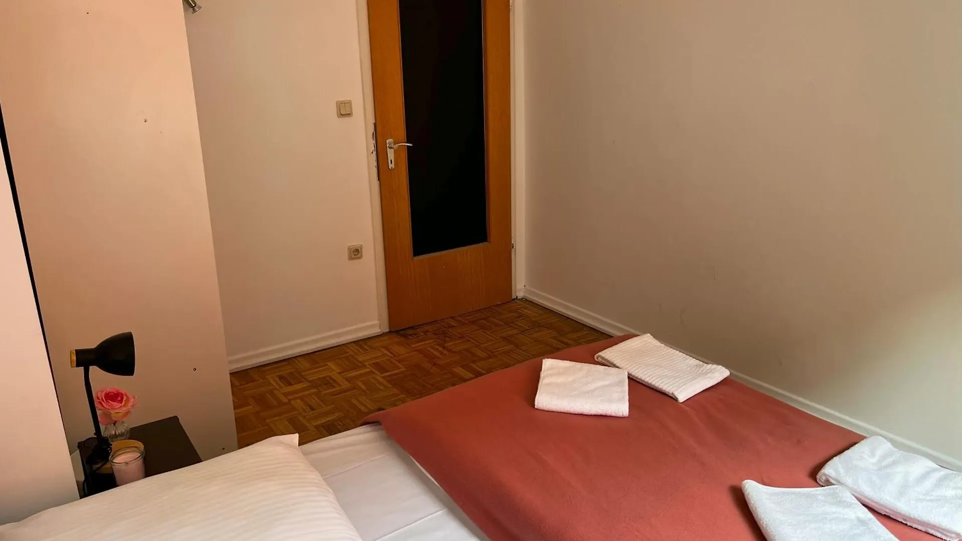 Spacious Apartments In Central Cologne, Near The Cathedral Německo