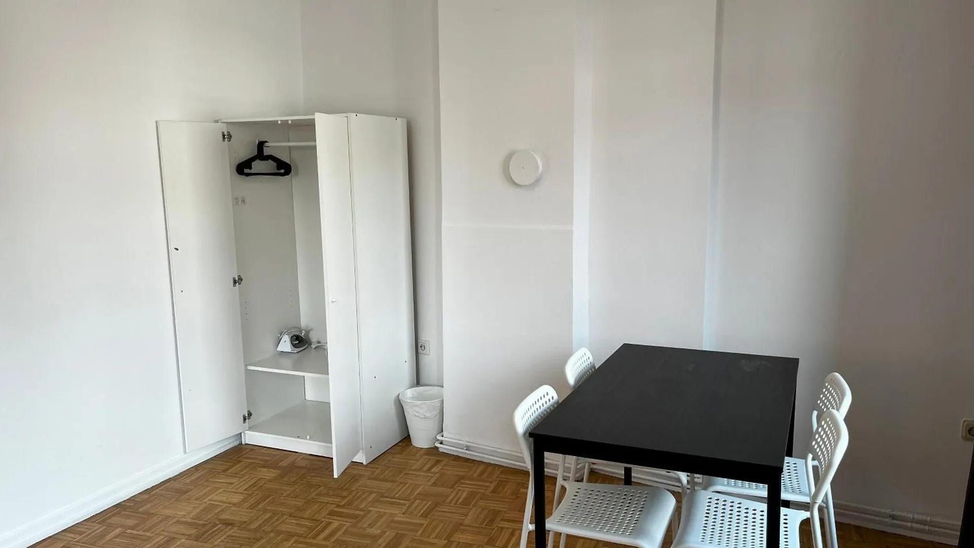 Spacious Apartments In Central Cologne, Near The Cathedral