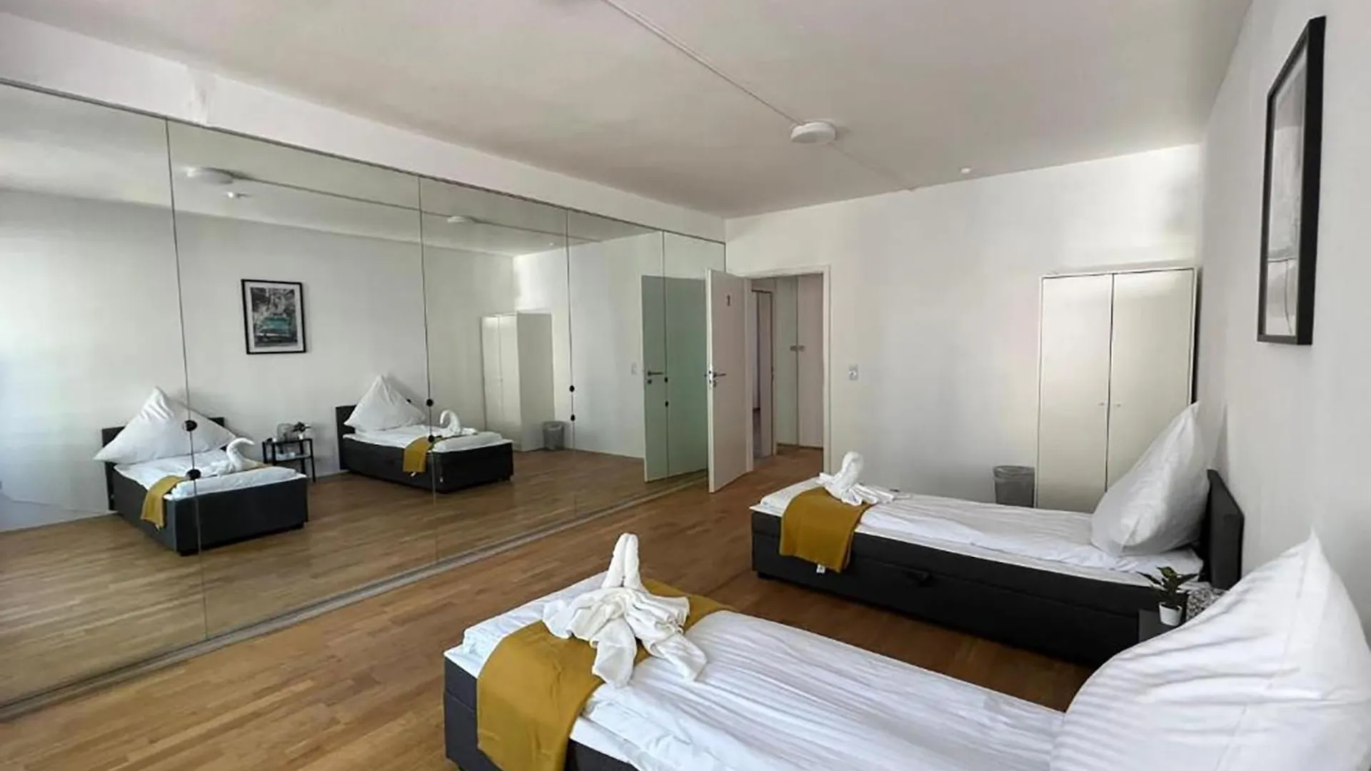 Spacious Apartments In Central Cologne, Near The Cathedral 0*,  Německo