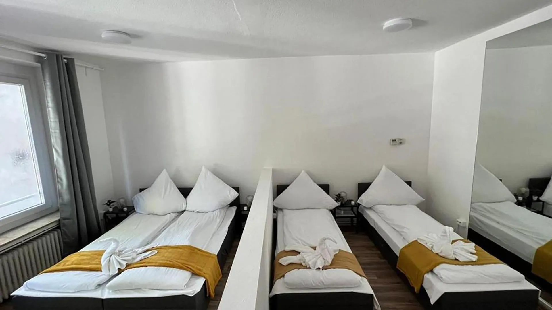 Spacious Apartments In Central Cologne, Near The Cathedral