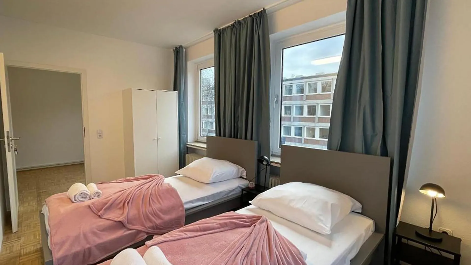 Spacious Apartments In Central Cologne, Near The Cathedral