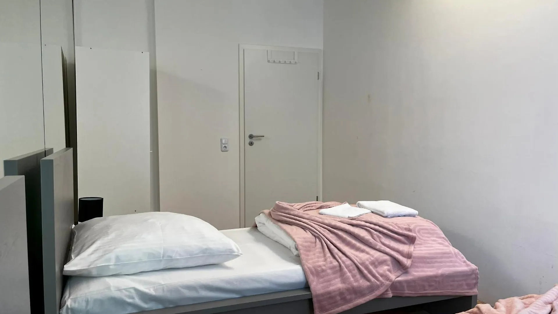 Spacious Apartments In Central Cologne, Near The Cathedral