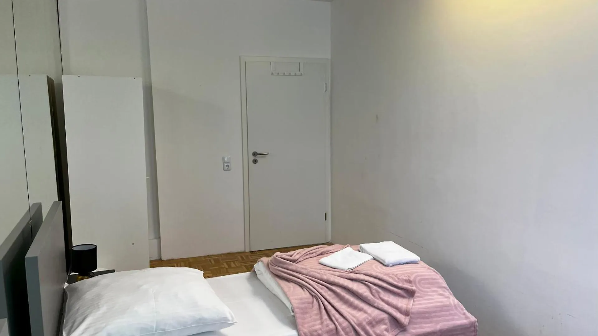 Spacious Apartments In Central Cologne, Near The Cathedral 0*,  Německo