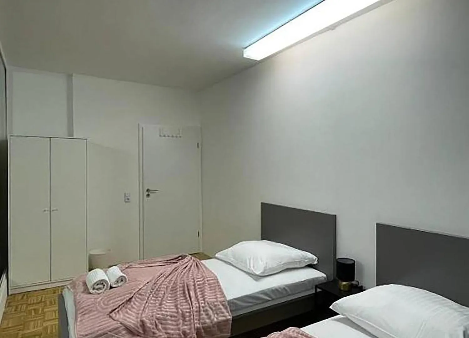 Spacious Apartments In Central Cologne, Near The Cathedral