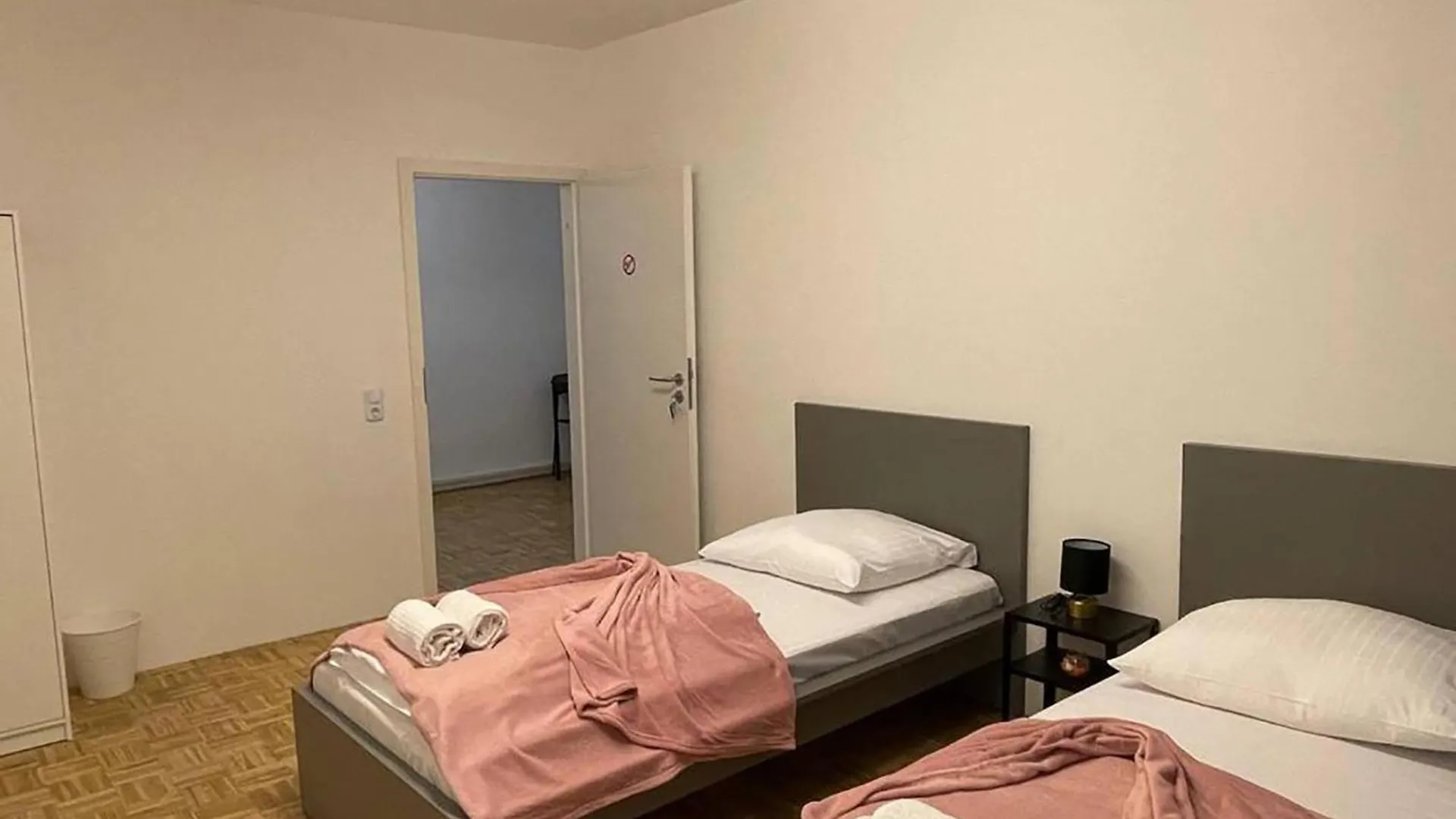 Spacious Apartments In Central Cologne, Near The Cathedral Německo