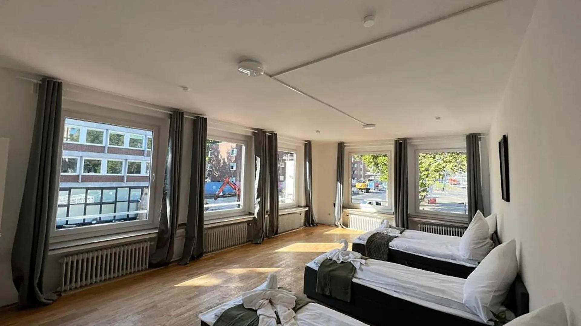 Spacious Apartments In Central Cologne, Near The Cathedral